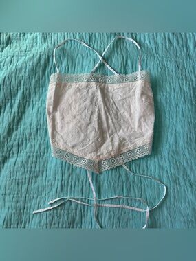 Lovers + Friends White Floral Crop Top Medium